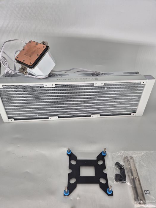 Cooler Lichid Thermalright Aqua Elite 360 White V3 - Grad B (Doar Intel 115x si AM4/AM5)