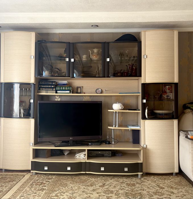 Стенка в гостиную