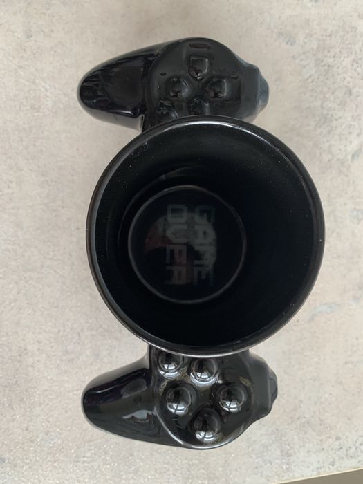 Cana sub forma de controller PS