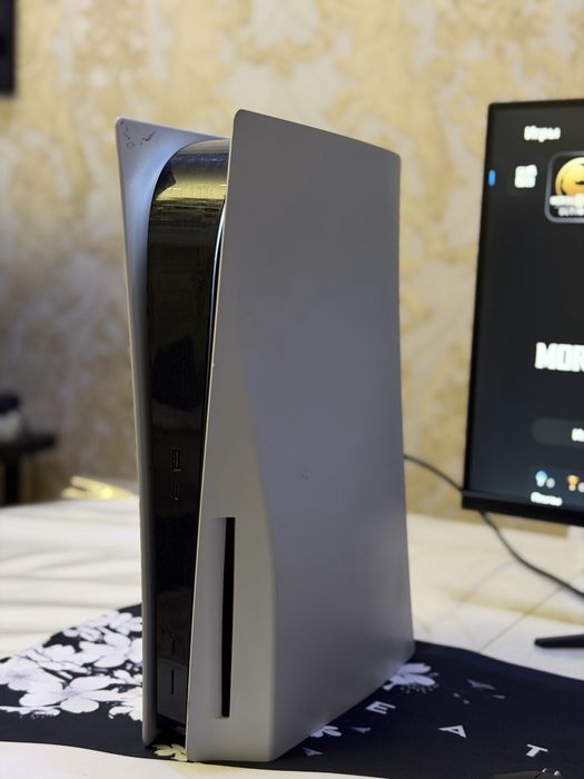 PlayStation 5 FAT 825GB