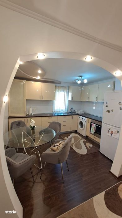 Seini / Central  apartament 2 camere decomandat  – mobilat și utilat