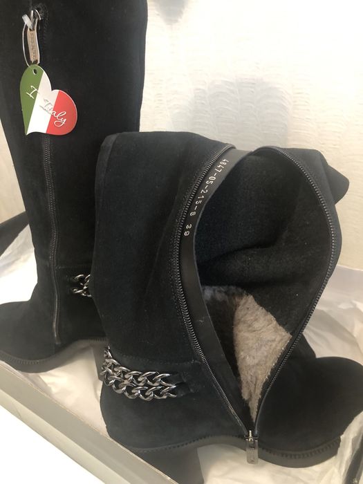 Продам зимние сапоги