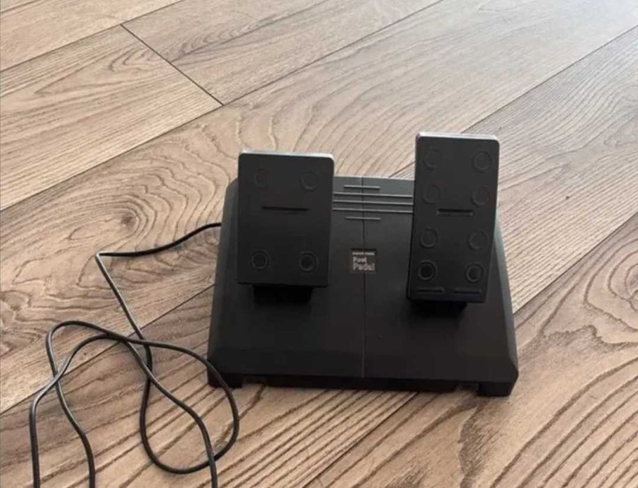 Vând volan PS 3/ PS4 nou în cutie