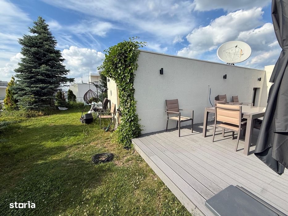 Penthouse spectaculos cu 3 dormitoare și terasă de 250 mp | Zona Herăs