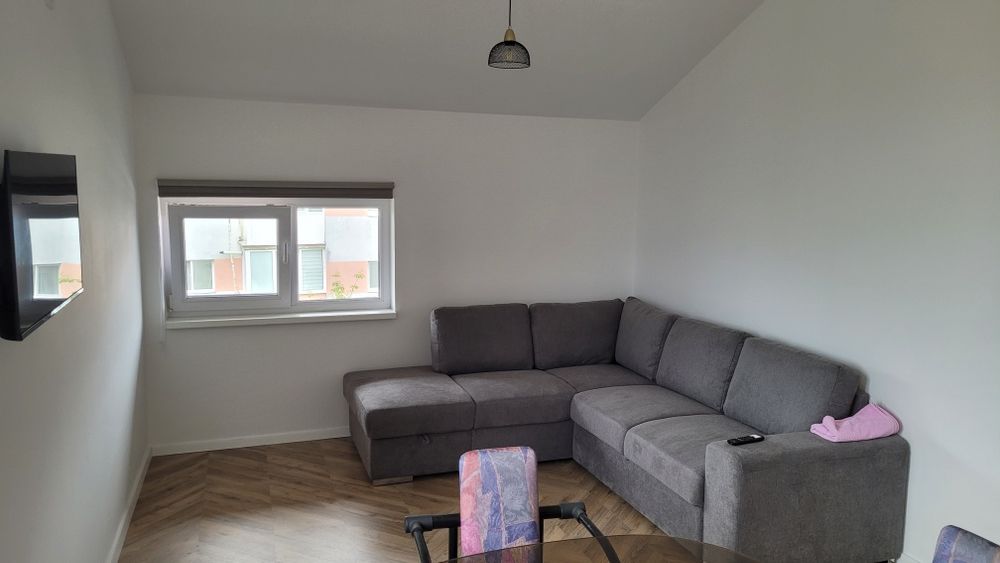 Apartament 2 camere Tolstoi, bloc nou, loc de parcare privat