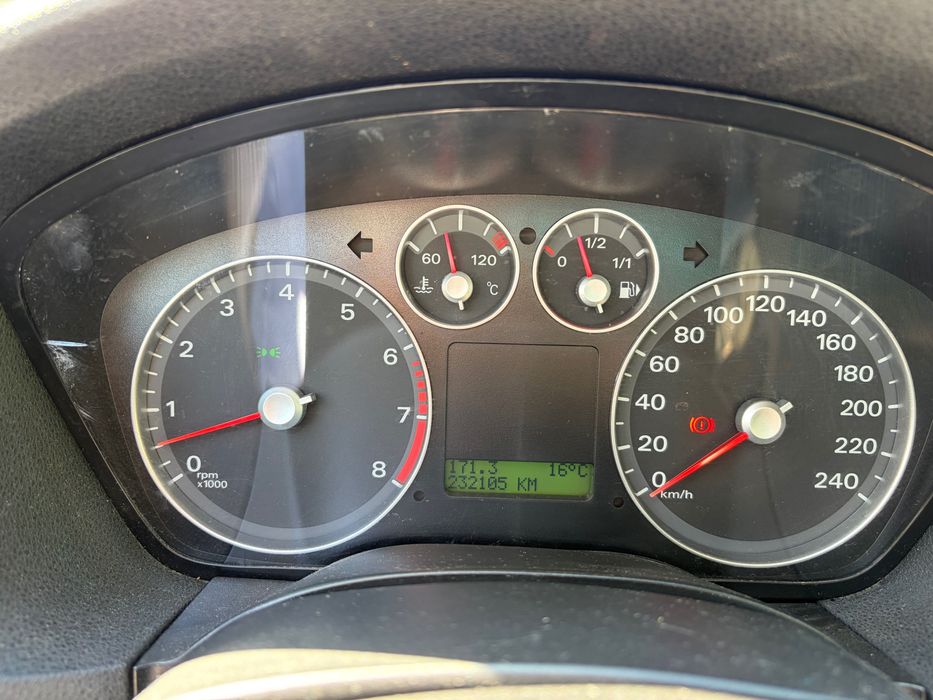Ford Focus ,1.6 benzină,2007