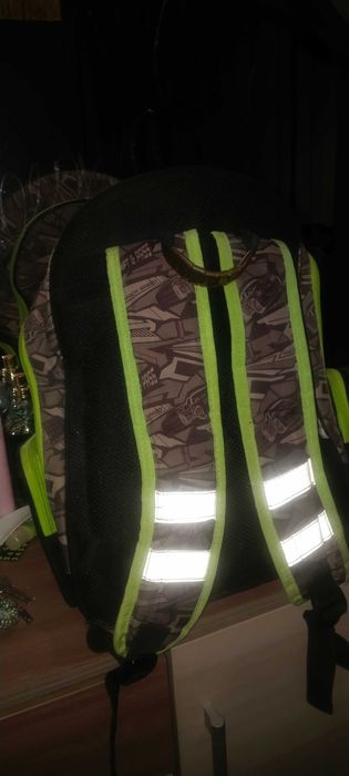 Продам рюкзак школьный