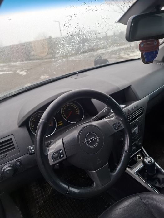OPEL Astra 2005 — imagine 4