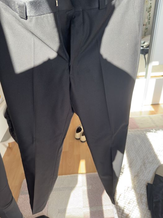 Продавам костюм just cavalli