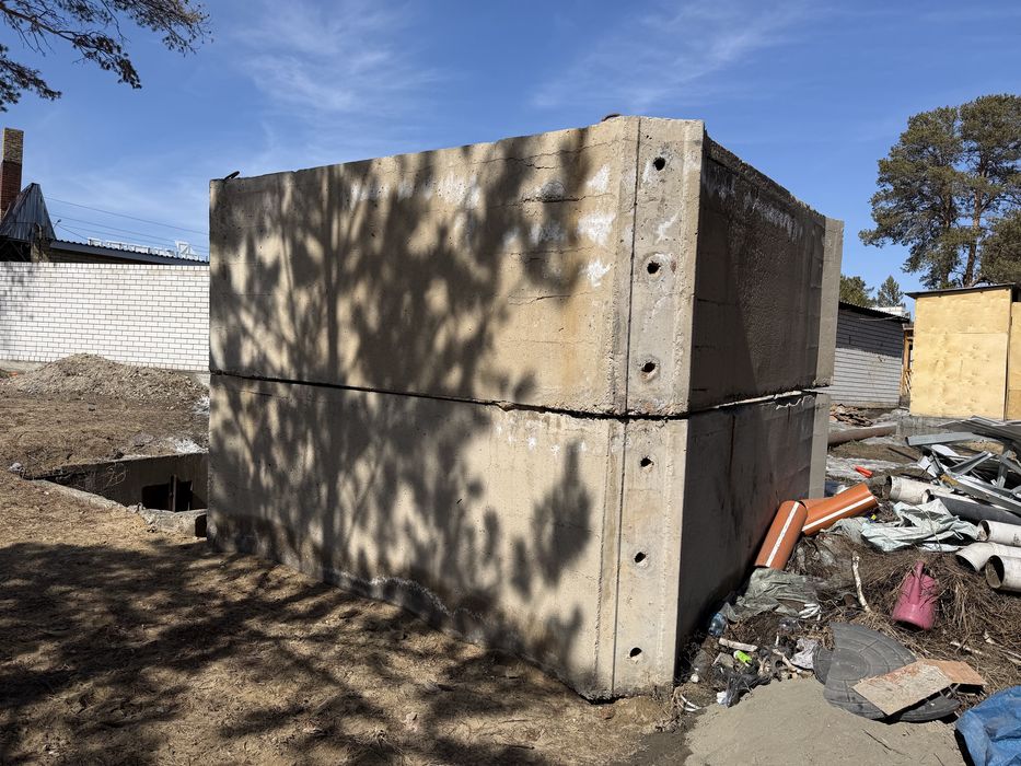 Дюбинг бетонный. 4 штуки.