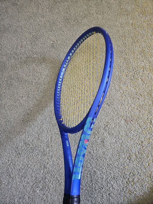 2025 Wilson Ultra 100 V5 Stare excelenta Maner 3