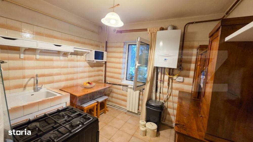 Apartament 2 camere, decomandat, Complexul Studentesc, bloc anvelopat