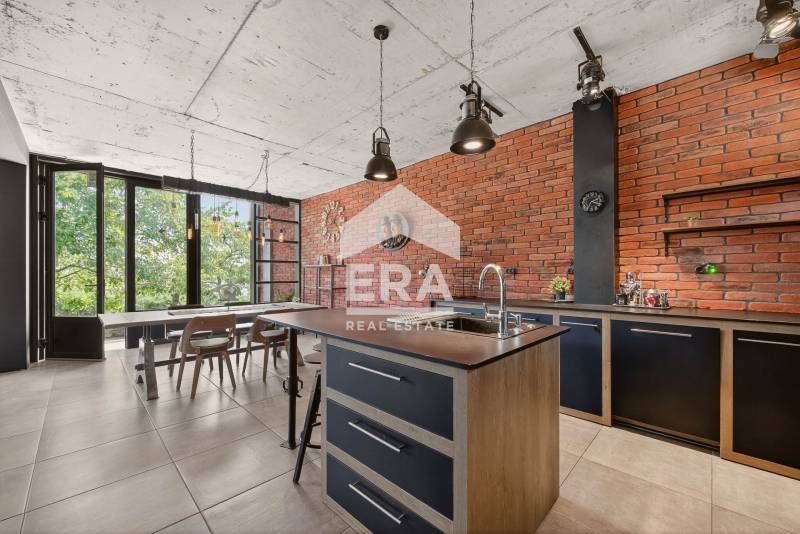 Продава се Къща в Варна, м-т Сълзица - 272 кв.м за 2170 €/кв.м - Снимка #11