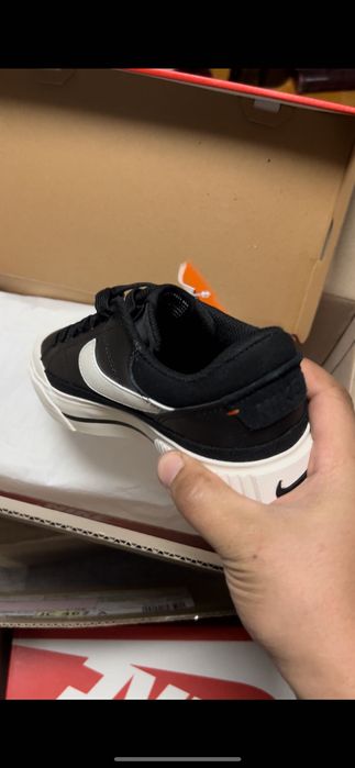 Кроссовки Nike court legacy. Женский  размер. US8. 39
(Оригинал).