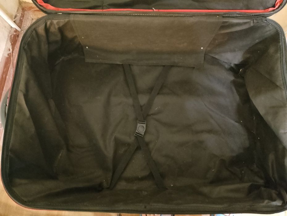 Чемодан xl большой на  2 х колесах