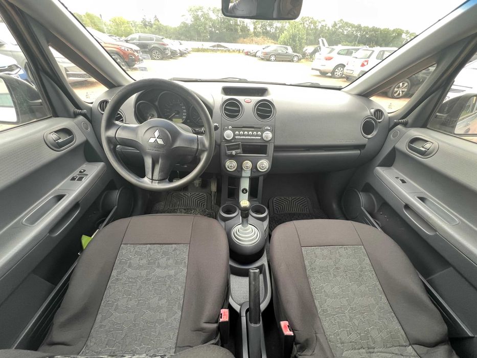 MITSUBISHI COLT климатик,4врати