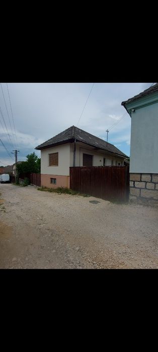 Casă de vânzare  Săcele  zona Baciu