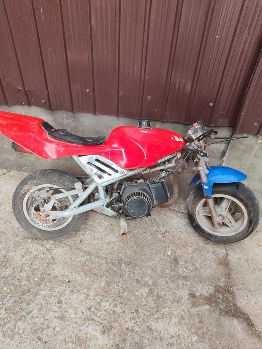 Motocicleta de copii