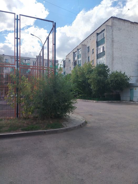 Продам 3 комнатную, район Евразия