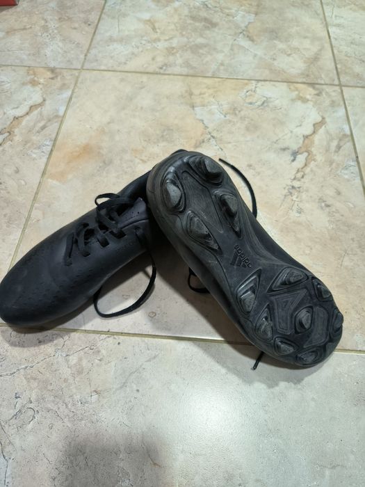 Бутсы, кроссовки Адидас