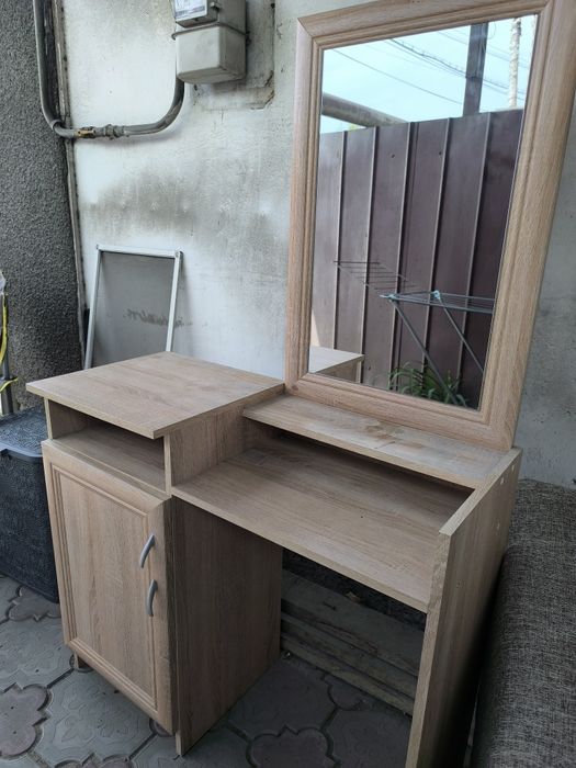 Комод продам с зеркалом
