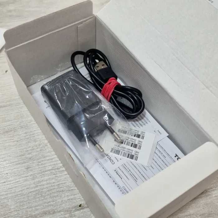 TCL 501  32 Gb 2 Gb Ram