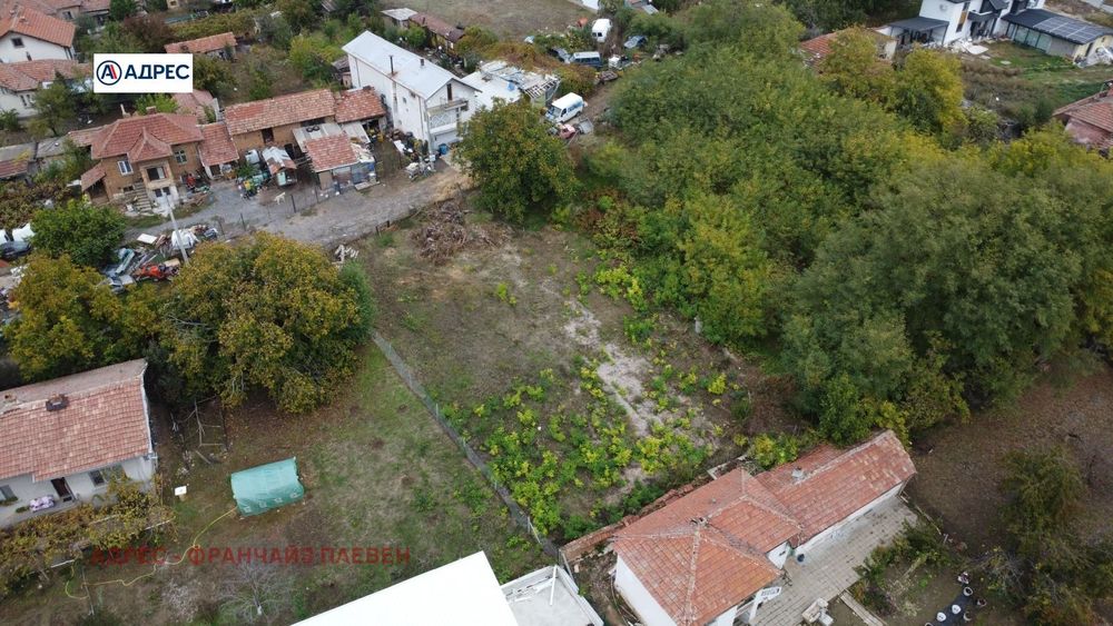 Продава се Парцел в с. Гривица, Област Плевен - 667 кв.м за 44 €/кв.м - Снимка #3