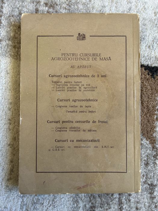 Carte veche apicultură Creșterea Albinelor - Ediția a II-a (1957)