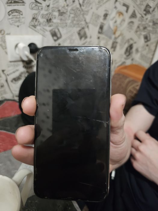 Айфон X в отличном стостояни.