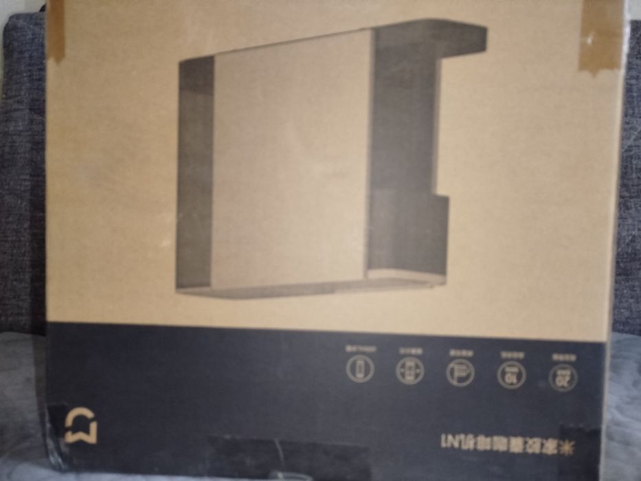 Кофе машина в хорошем состоянии каробка есть