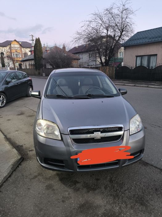 Vând Chevrolet Aveo