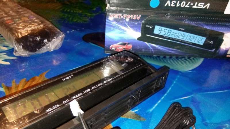 Волтметър термометър часовник 2 вида