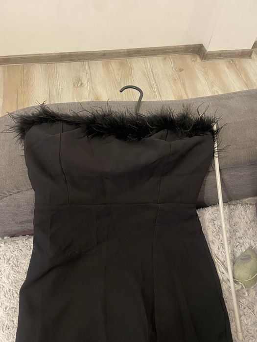 Vand rochie  culoare neagra noua matimea M