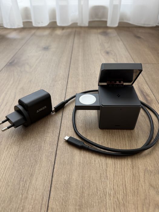 Безжично зарядно Anker 3-in-1 Cube MagSafe, Магнитно, 15W, Бързо зареждане, Сгъваемо, Черно