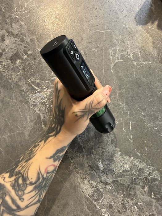 Тату машинка (в идеальном состоянии)