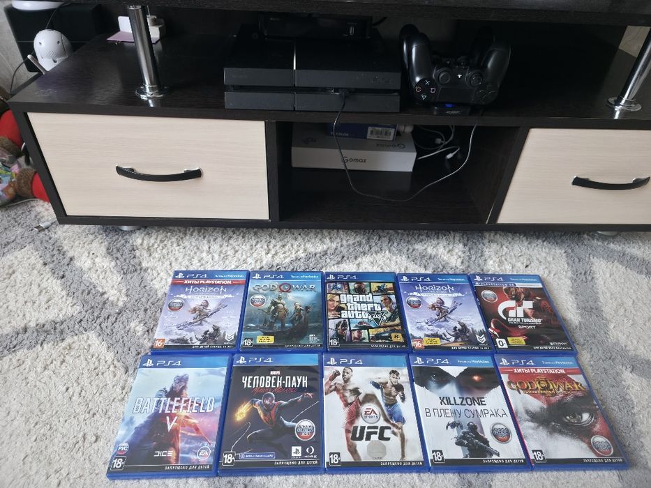 Продам Sony PlayStation 4