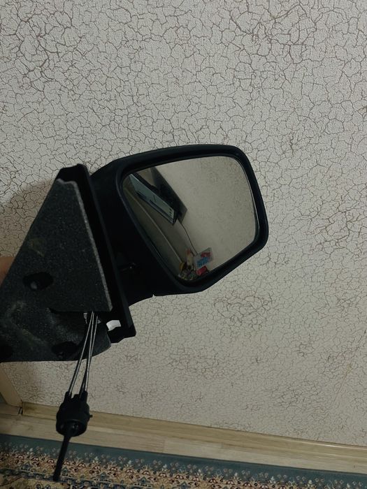 Продам приора бокавой зеркало