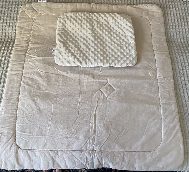 Бебешка завивка с възглавница