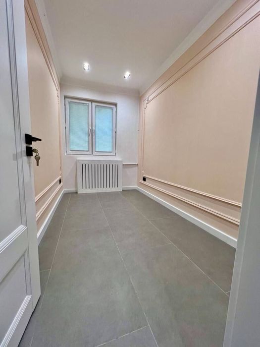 Продаю Новый Hi-Tech Офис метро.Айбек Помещения от 1-Линия 85м2