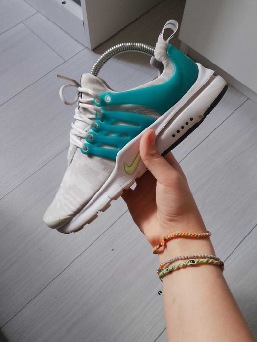 Nike Air presto white