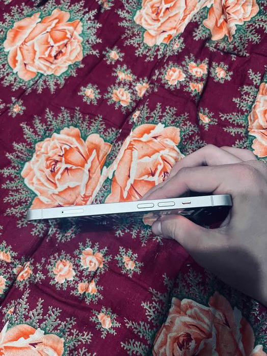 Iphone13 нет гаранти