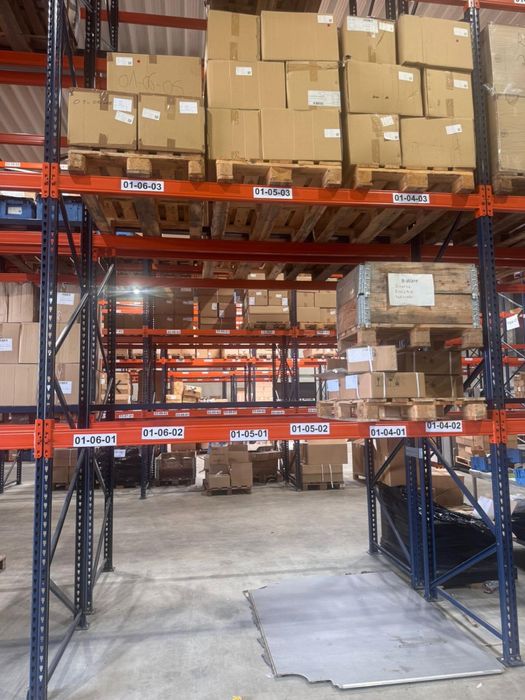 Rafturi metalice industriale