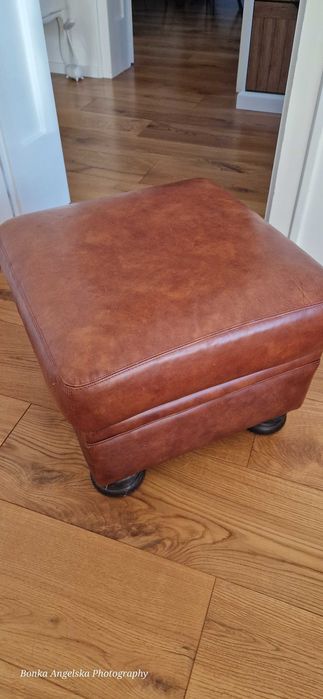 Кожена табуретка кафява