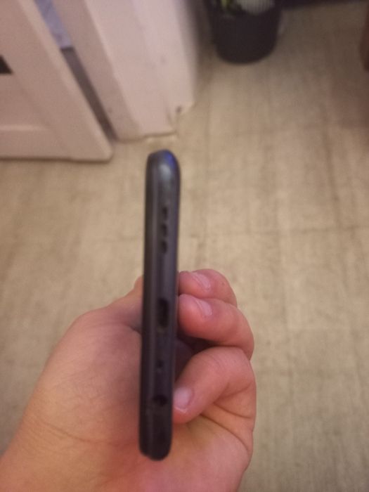 Телефон сатам !!