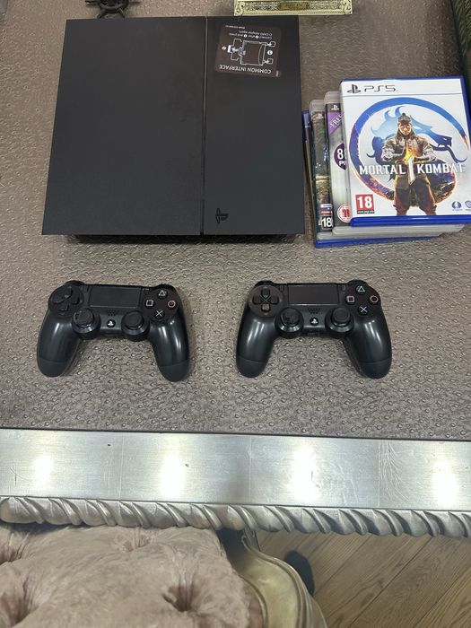 Sony play station 4