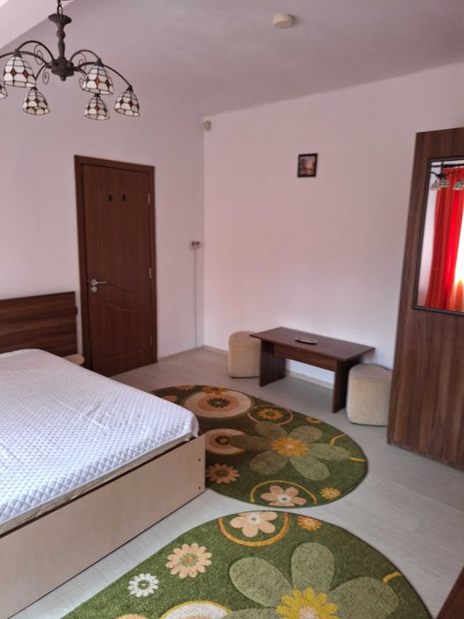 garsoniera de inchiriat