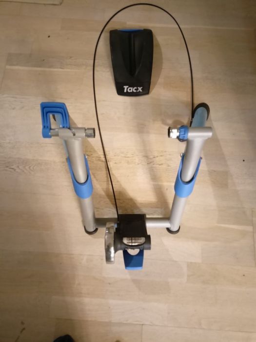 Велостанок Tacx Satori Smart