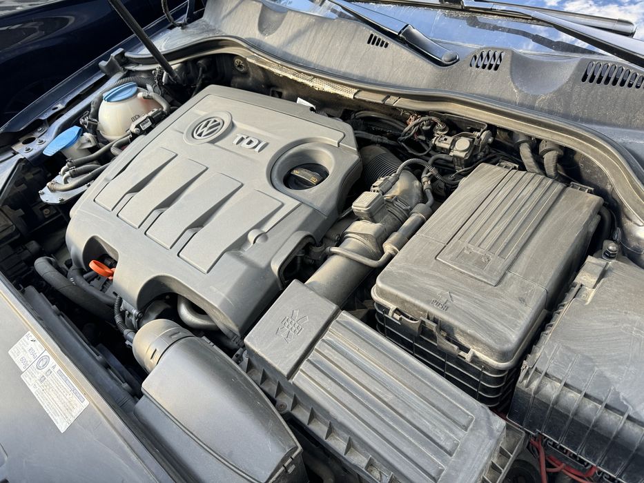 Vand Passat b7 2011 1.6 manuala