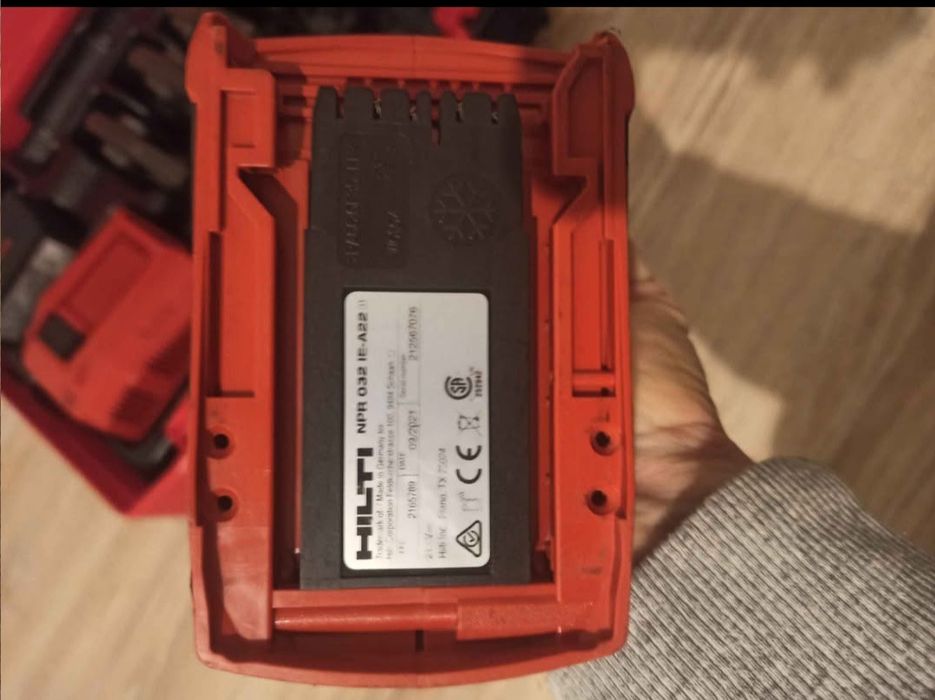 Presă sertizat Hhilti NRP 32 -A