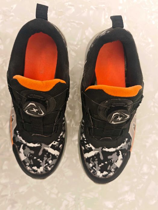 Кроссовки 38 размер